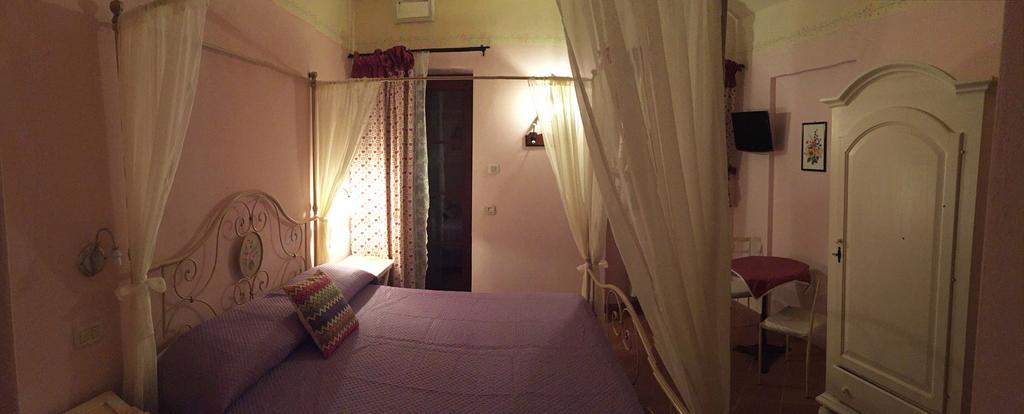 B&B 8380 Saturnia Terme Habitación foto
