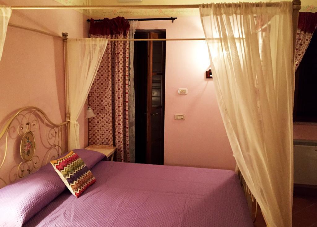B&B 8380 Saturnia Terme Habitación foto